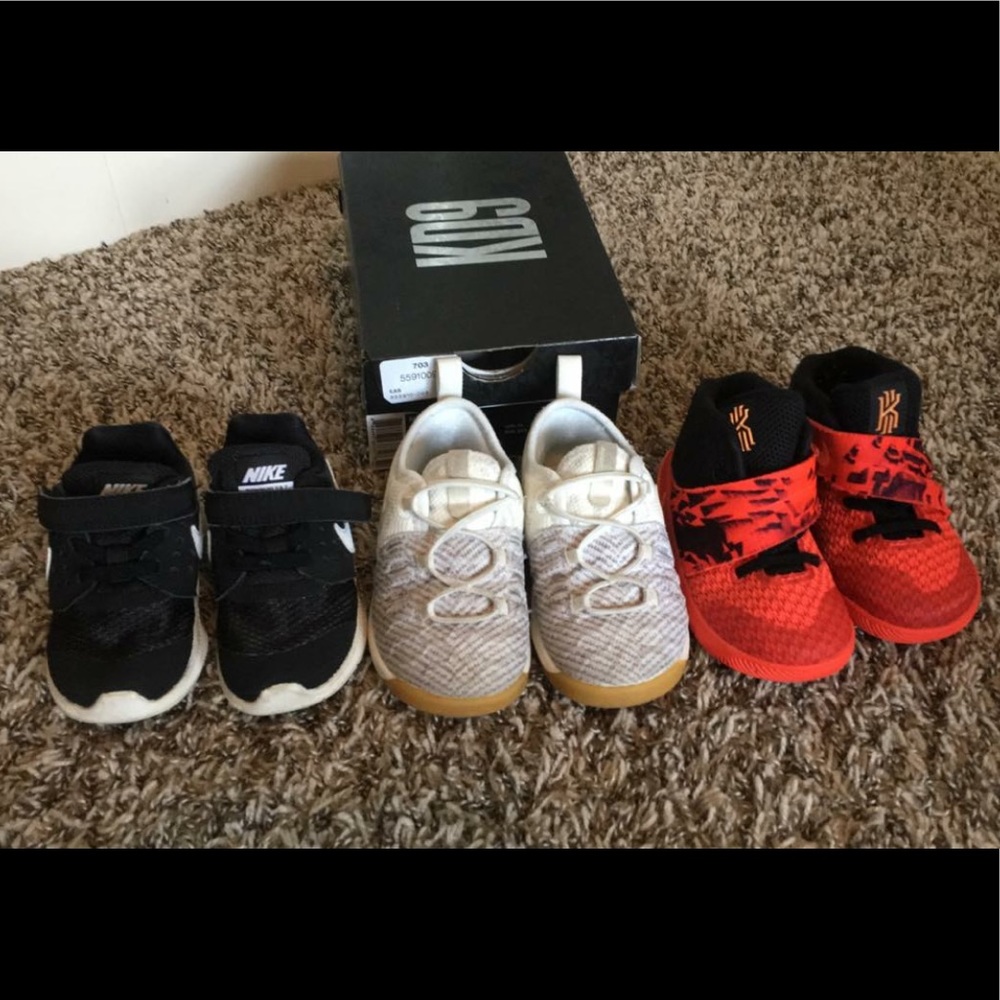Set of 3 Toddler Nike shoes